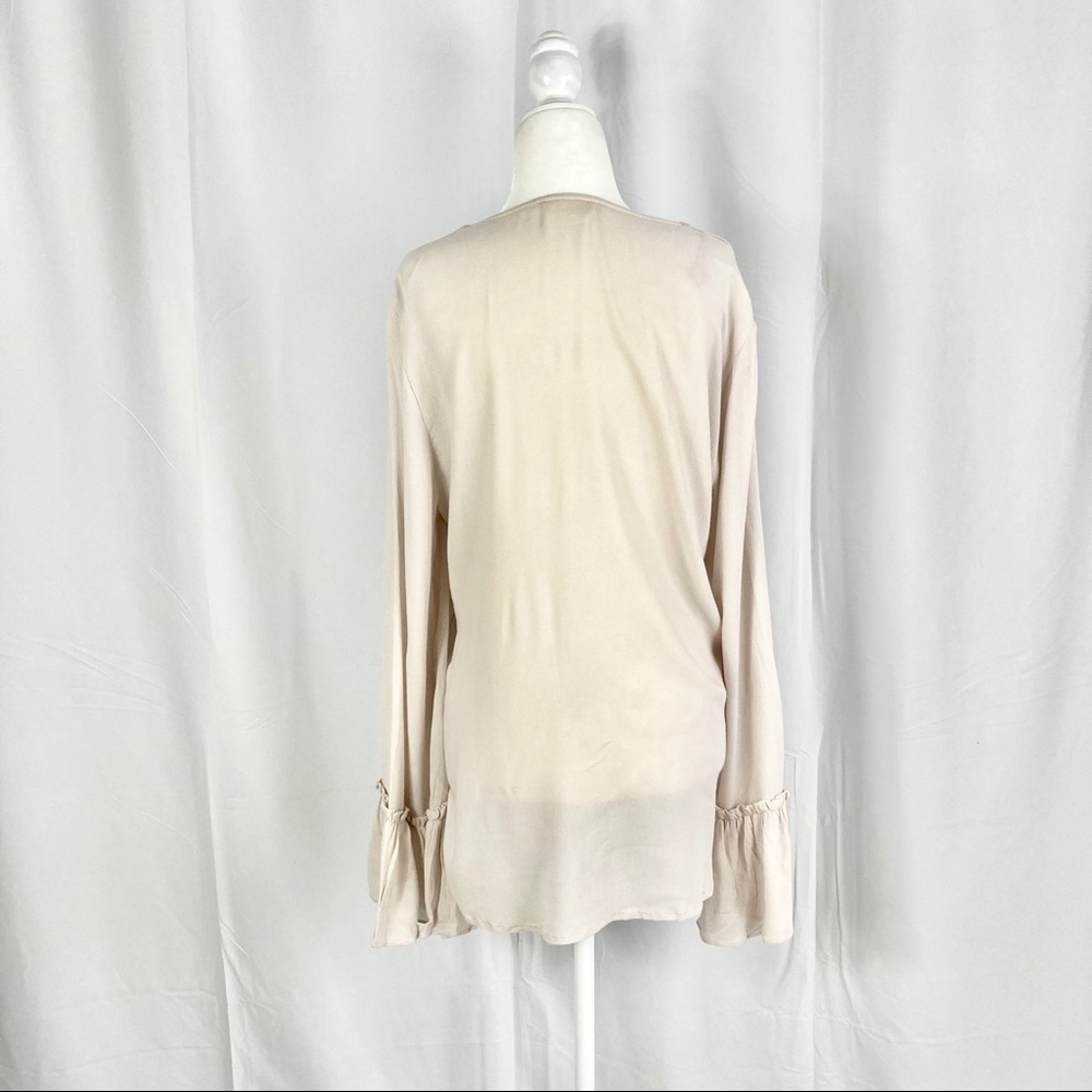 Vestique bell sleeve blouse size L - Picture 4 of 7